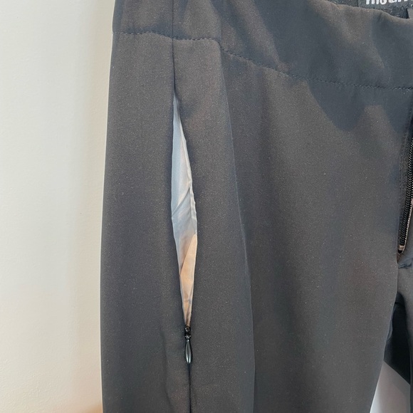 Black Soft Shell Ski and Board Pants - Picture 3 of 9